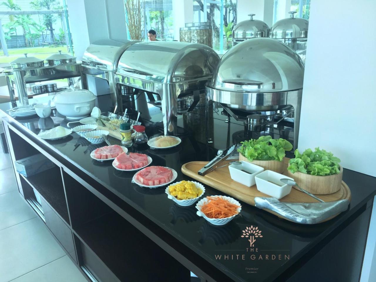 Отель The White Garden Premier Saraburi Ban Dao Ruang  Экстерьер фото