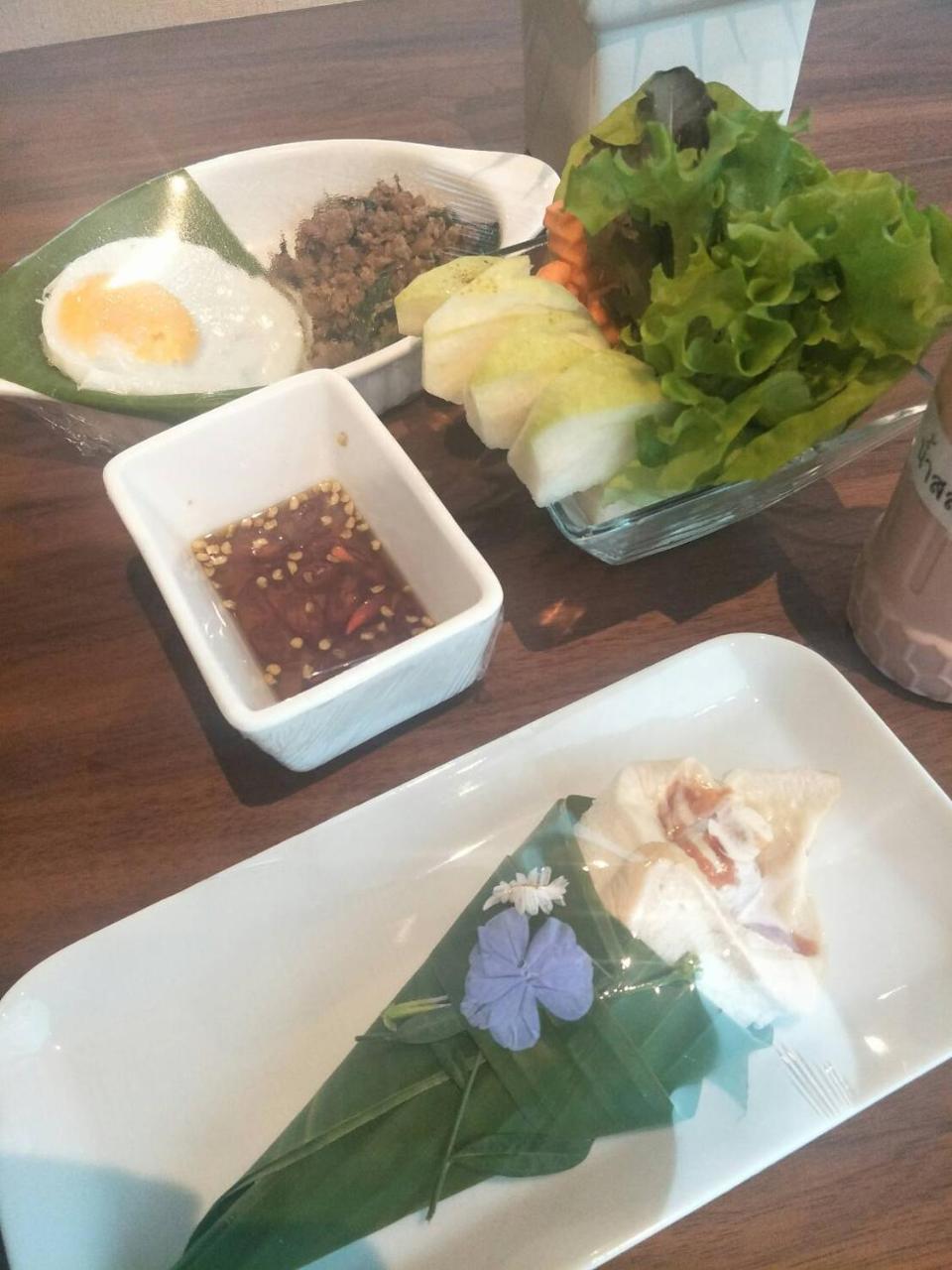 Отель The White Garden Premier Saraburi Ban Dao Ruang  Экстерьер фото