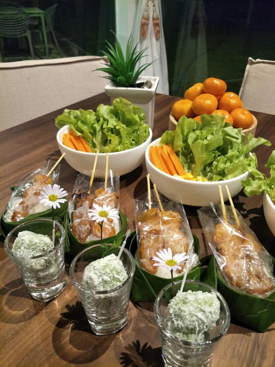Отель The White Garden Premier Saraburi Ban Dao Ruang  Экстерьер фото