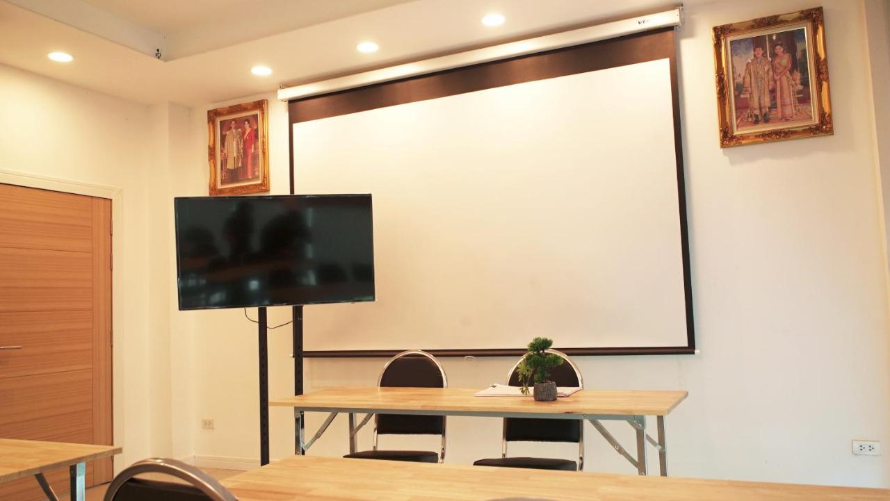 Отель The White Garden Premier Saraburi Ban Dao Ruang  Экстерьер фото
