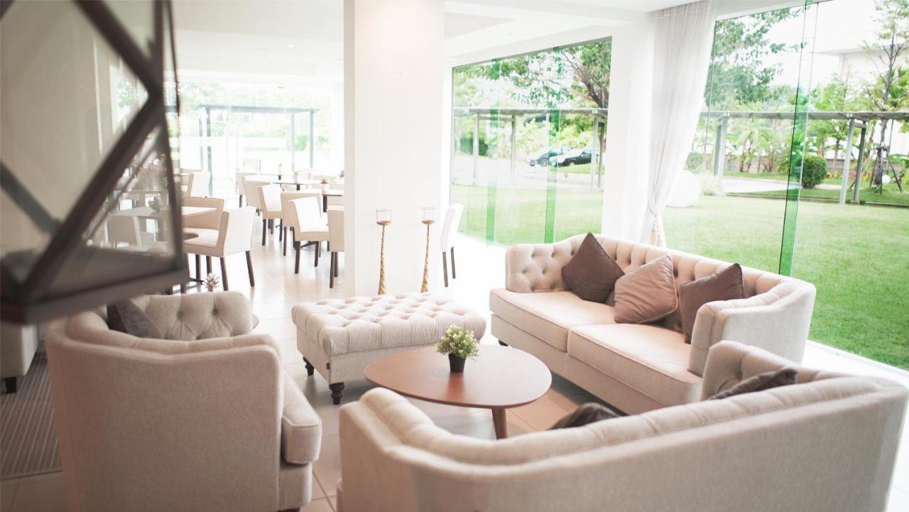 Отель The White Garden Premier Saraburi Ban Dao Ruang  Экстерьер фото